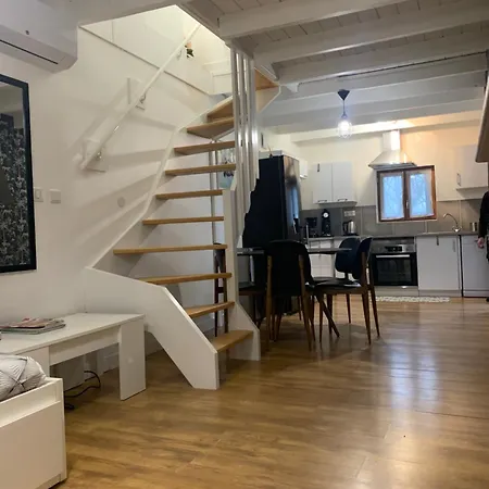 Holiday home Les Hortensias Caumont-sur-Garonne